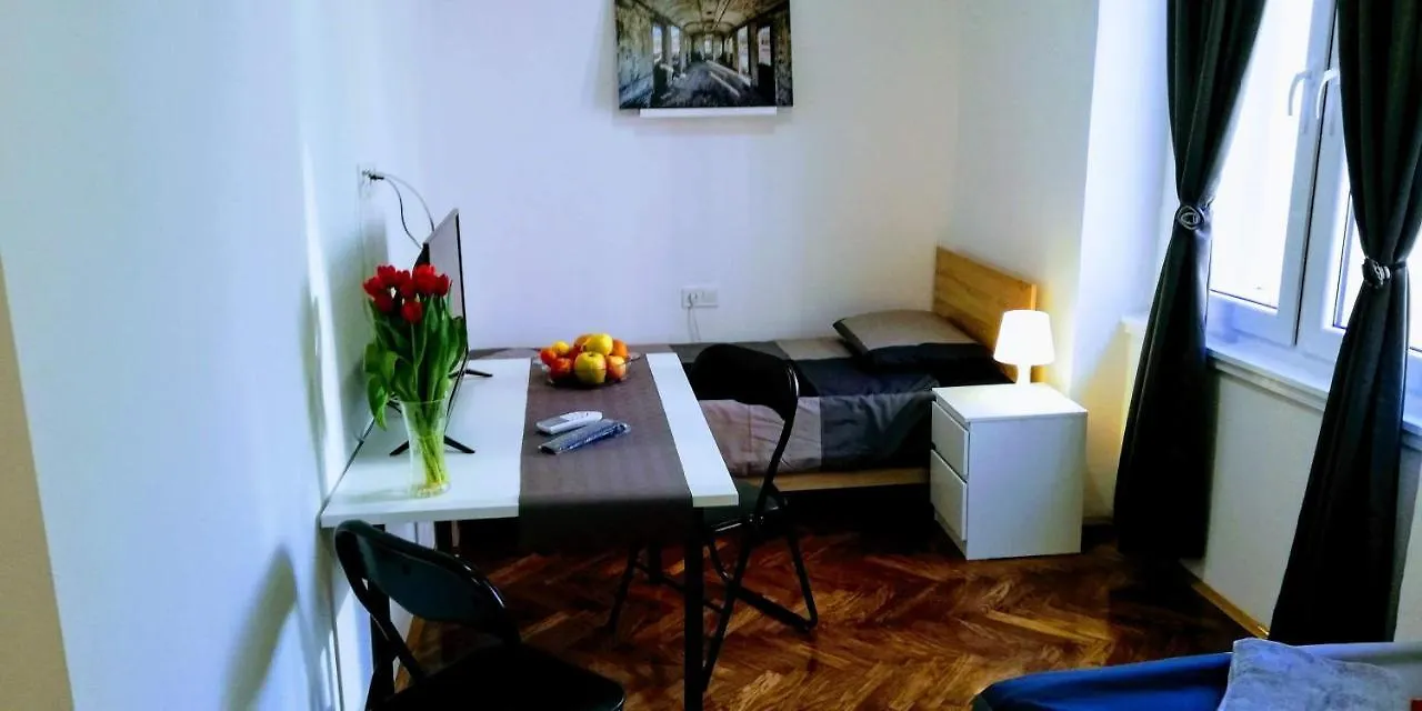 Guest house Zpula Center Apartments And Rooms