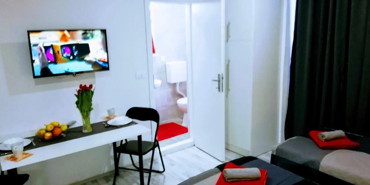 Guest house Zpula Center Apartments And Rooms
