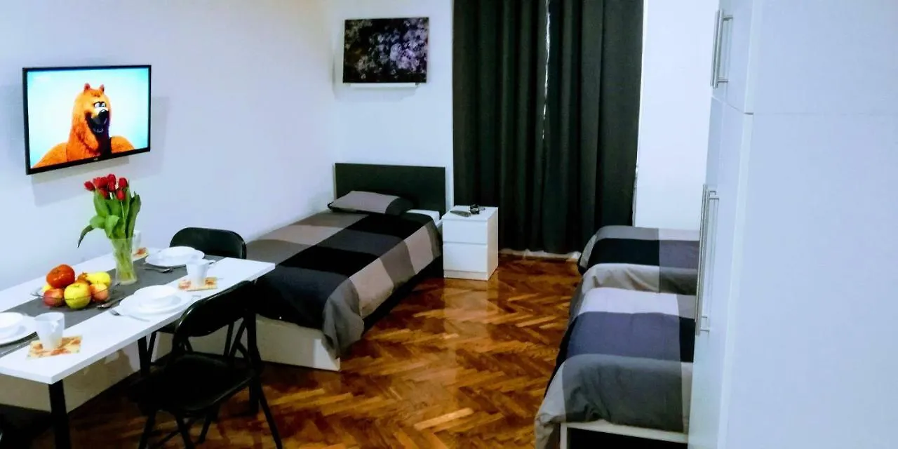 Guest house Zpula Center Apartments And Rooms