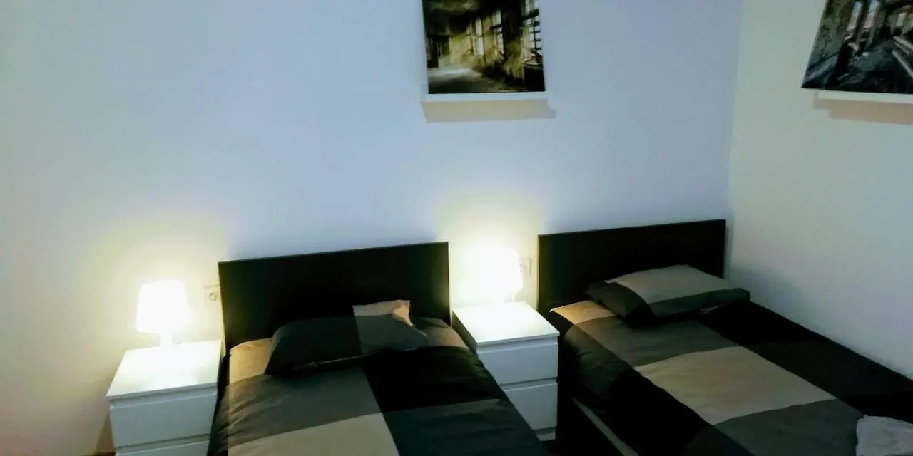 Guest house Zpula Center Apartments And Rooms