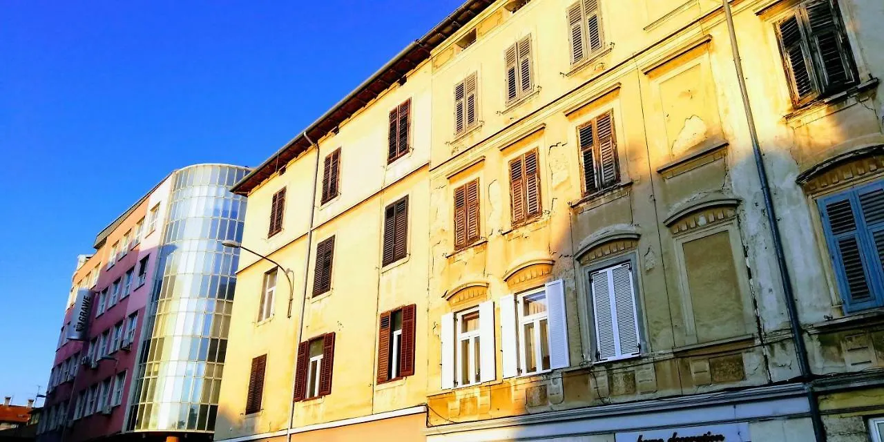 Zpula Center Apartments And Rooms Croatia
